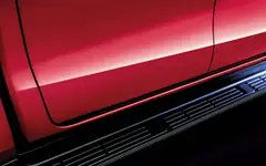 Step bar sisi dan sill pintu Toyota Hilux 2026